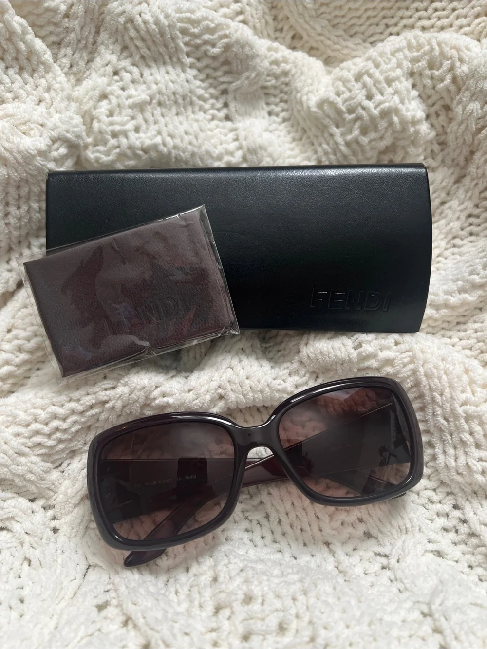Fendi Women's Dark Brown Gradient Oversized Sunglasses - NEW🕶️😎